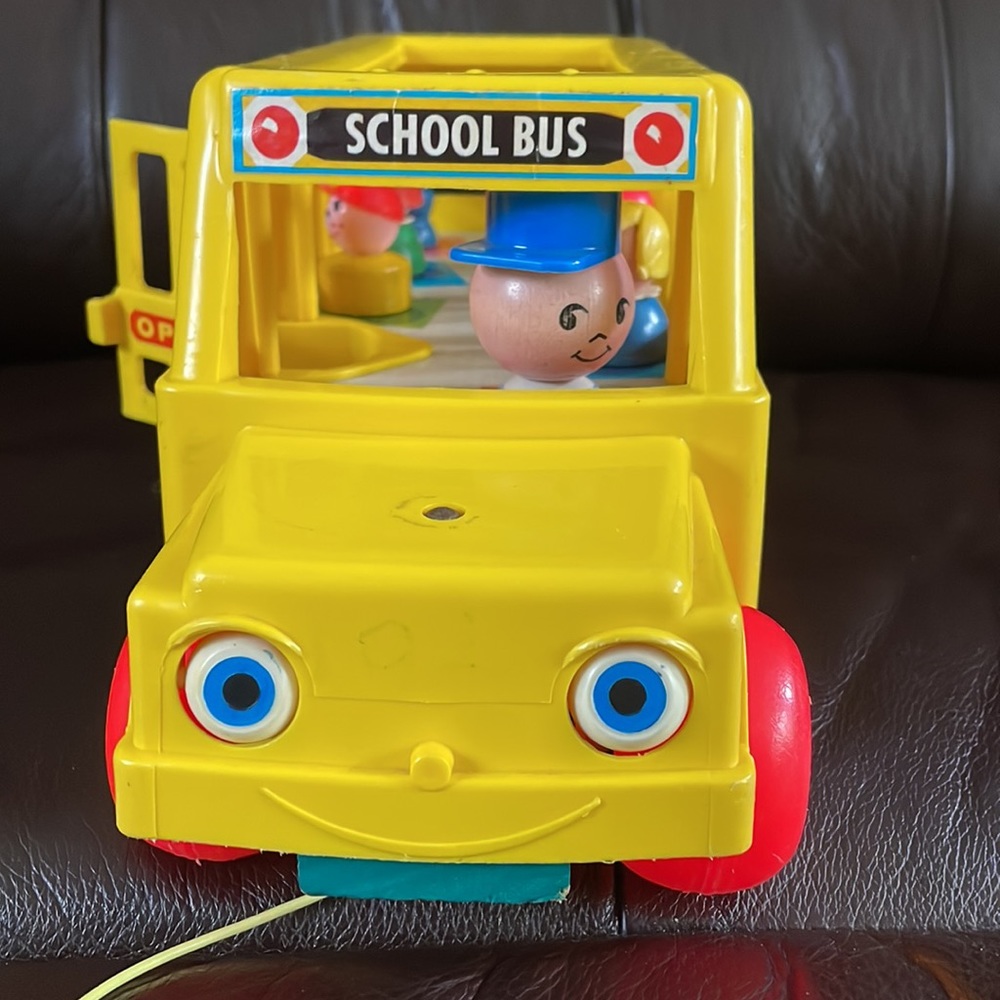 Vintage Fisher Price school bus. - Picture 4 of 7